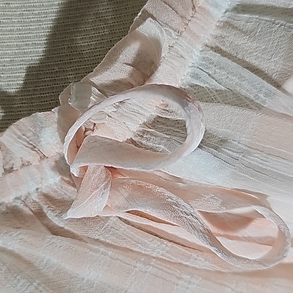 Chenaulto, Womens blouse size large.  Pink and white plaid. Flowie fabric. Sheer - Picture 3 of 10